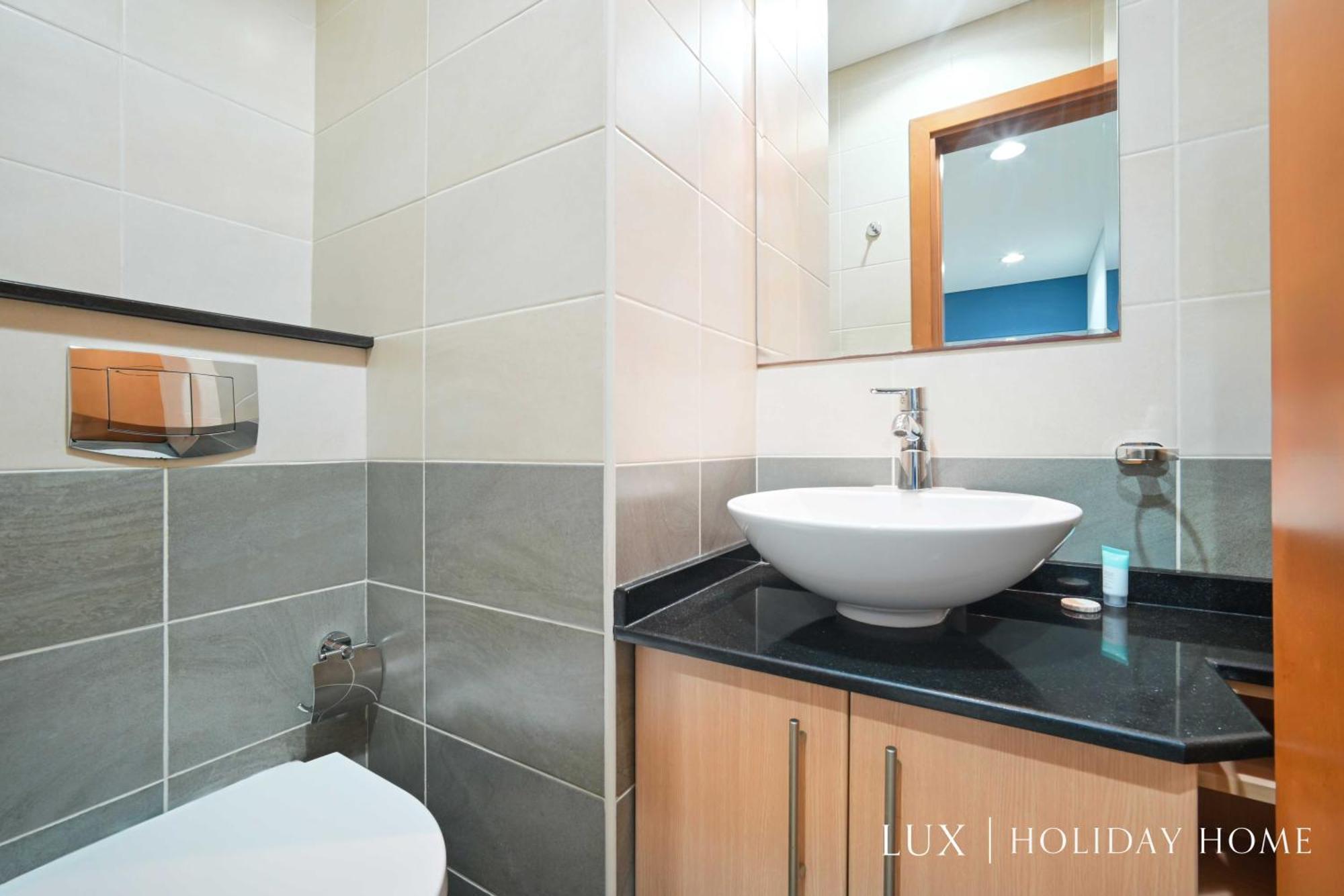 Lux The Marina Ocean View Suite 1 Dubai Exterior photo